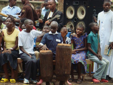"Festa del bastone bianco: musica e canti" Bo ta Mona