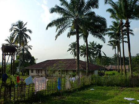 "Ospedale: le lenzuola vengono lavate dai parenti del paziente", Kikwit 2